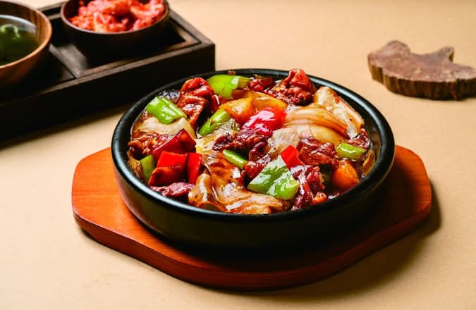 Wide Vermicelli Chicken /  老柴房粉皮鸡煲